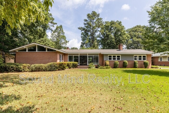 Building Photo - 3504 Hawthorne Rd