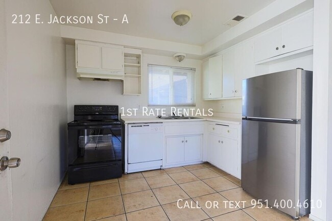 Building Photo - 212 E Jackson St
