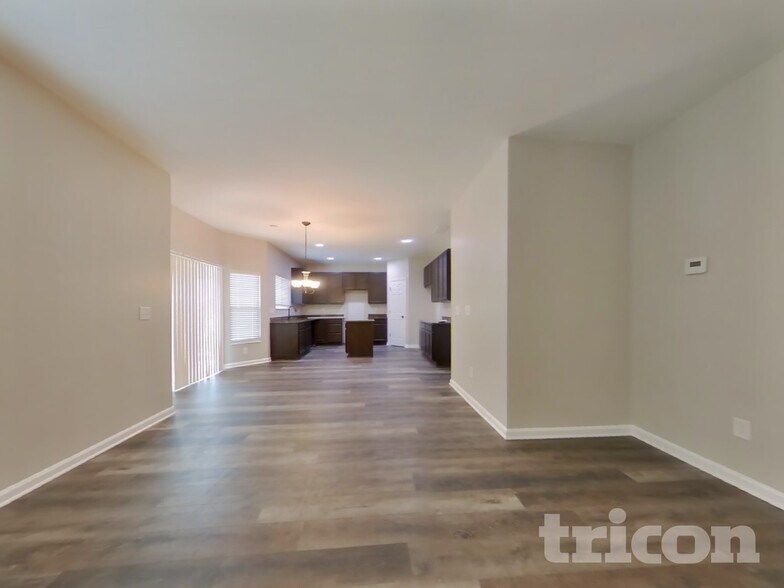 Building Photo - 10 Moonrise Crossing