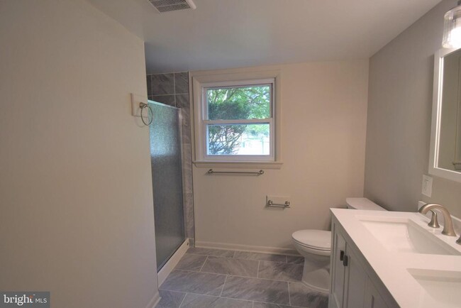 Building Photo - 4517 Kerrybrooke Dr