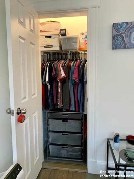 Building Photo - 100 Peterborough St