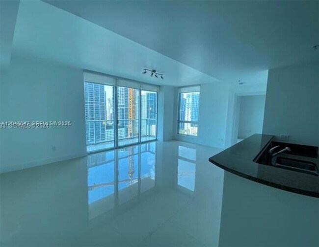 Building Photo - 300 S Biscayne Blvd