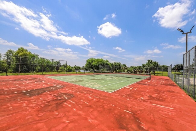 Building Photo - 303 Cinnamon Teal Loop