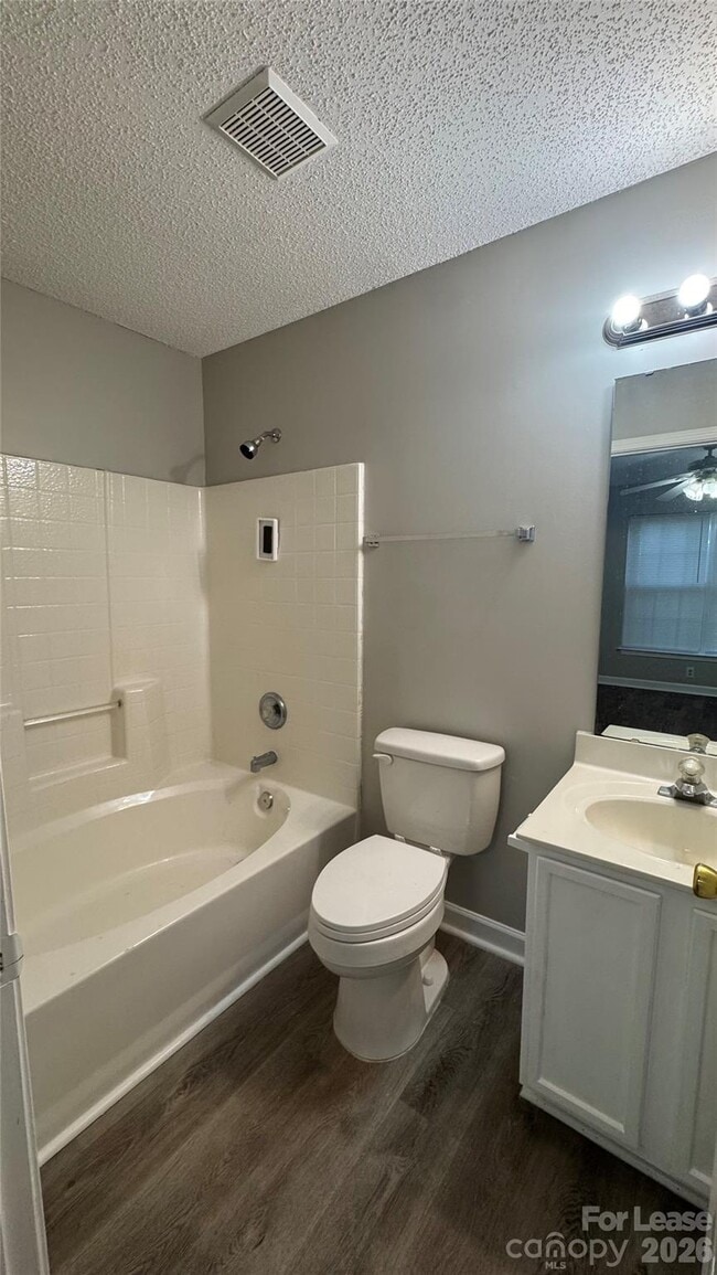 Building Photo - 4913 Hopewood Ln