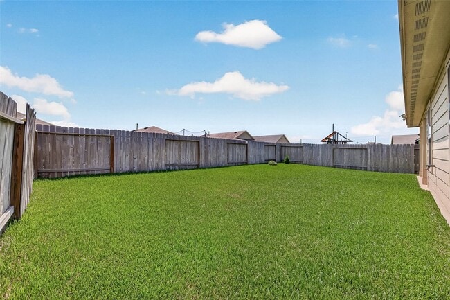 Building Photo - 6014 Namika St