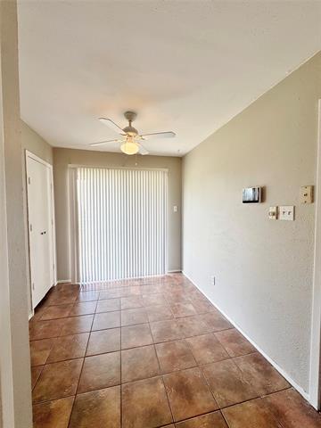 Building Photo - 1146 Meadow Creek Dr
