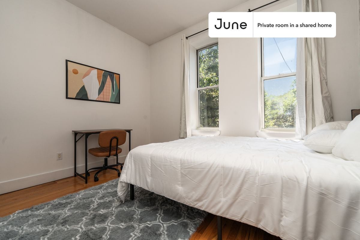 Building Photo - Room in Shared 3 bed/1 bath home in Bedford-Stuyvesant