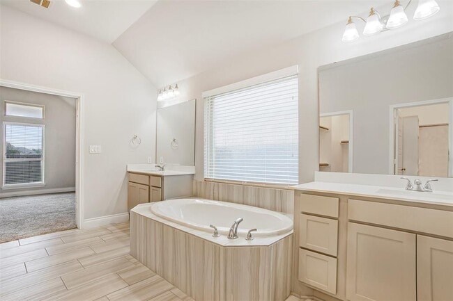 Building Photo - 204 Magdalene Way