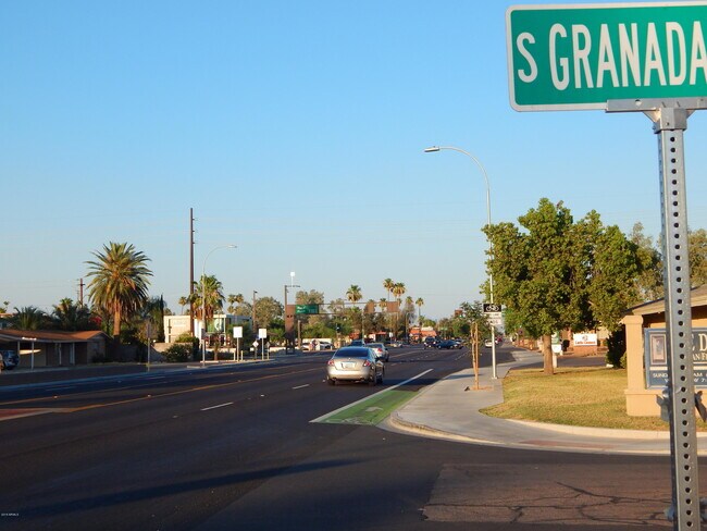 Building Photo - 2103 S Granada Dr