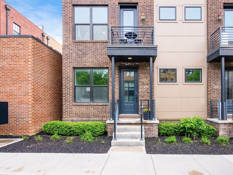 Building Photo - 271 Neruda Ave