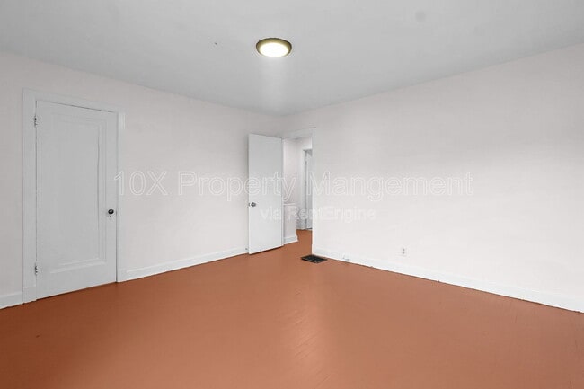 Building Photo - 940 Geers Ave