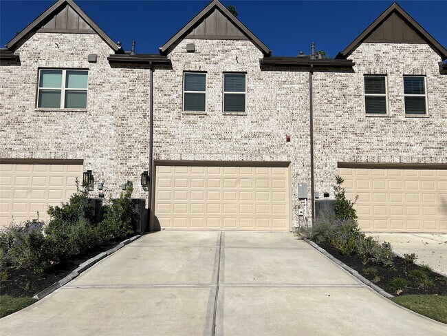 Building Photo - 2694 Woodforest Pkwy N