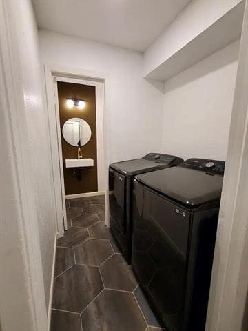 Building Photo - 2500 Laurel Ln