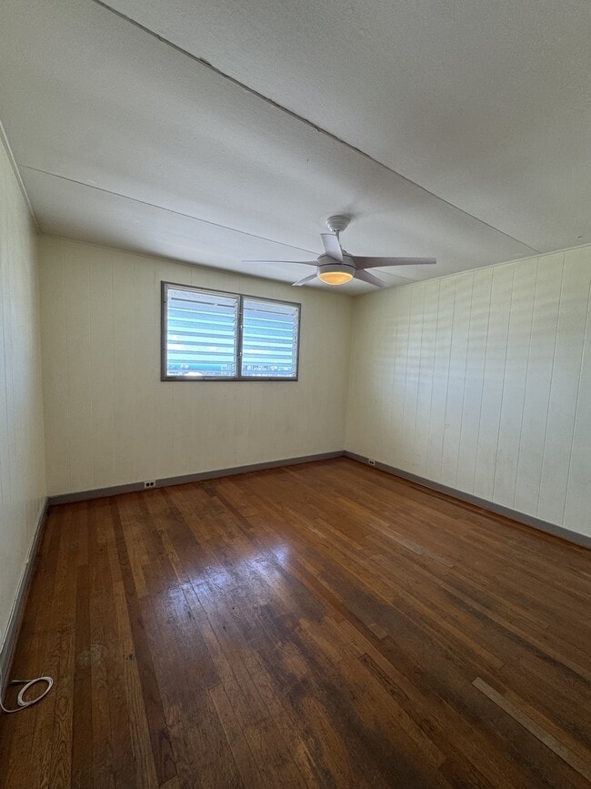 Building Photo - 1412 Kaminaka Dr