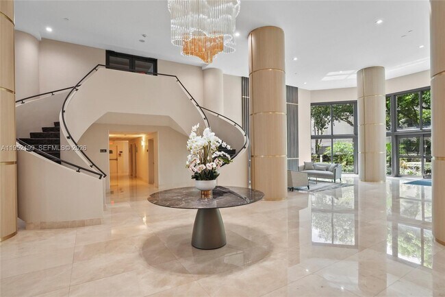 Building Photo - 3500 Mystic Pointe Dr