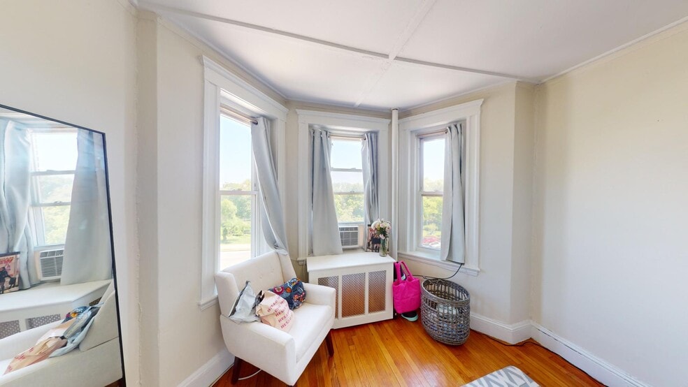 Building Photo - 1175 Boylston St