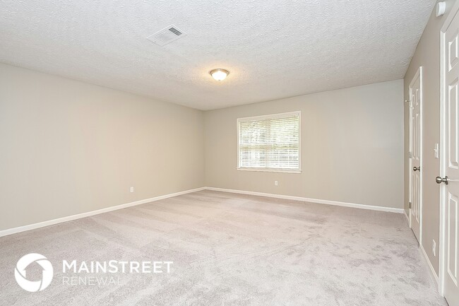 Building Photo - 220 Carmichael Rd