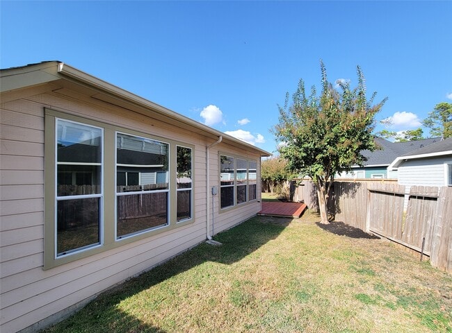 Building Photo - 14322 Darmera Ct