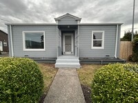 Building Photo - Nice updates in this 2 / 1 house with 2 ca...