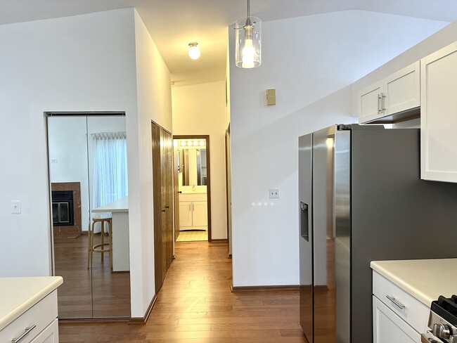 Building Photo - 2338 Buckingham Cir