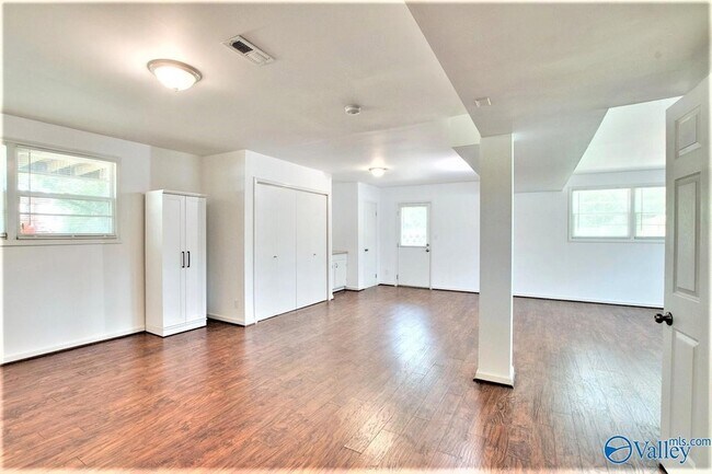 Building Photo - 5630 Woodridge St SW