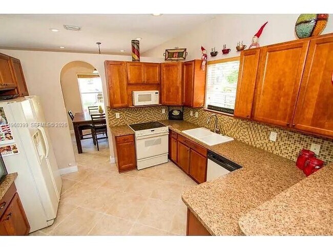 Building Photo - 4427 NW 41st Pl