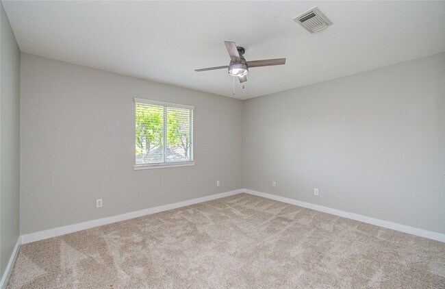 Building Photo - 6814 Summer Bridge Ln