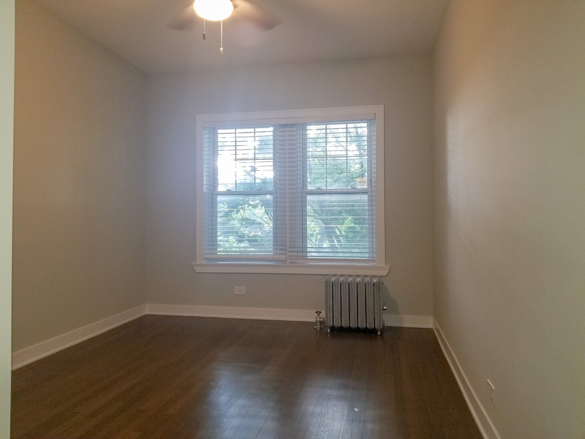Building Photo - 5135 N Wolcott Ave