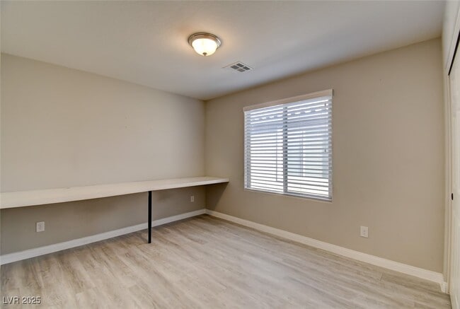 Building Photo - 4120 Free Bird Crest Ave