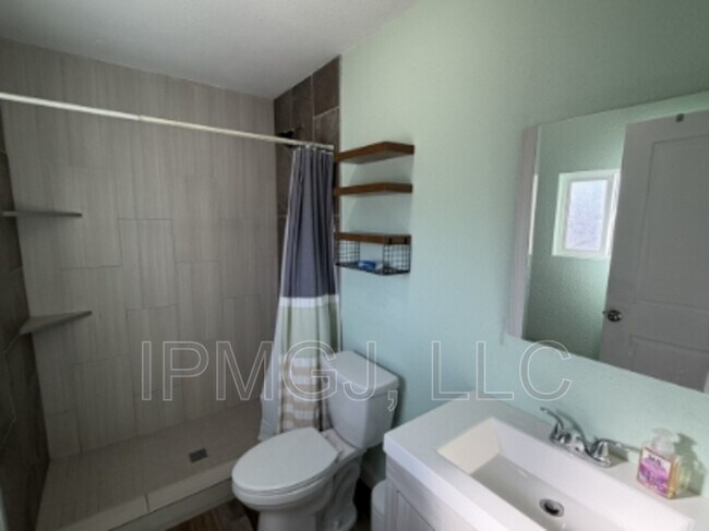 Building Photo - 1535 N 20th St