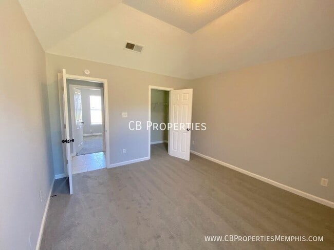 Building Photo - 4559 Cedar Leaf Cove