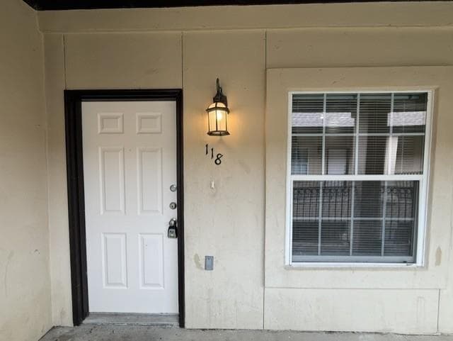 Building Photo - 710 Alta Vista Dr