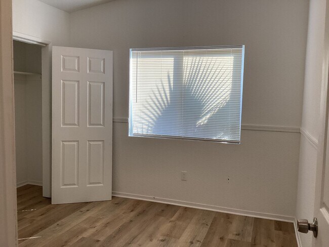 Building Photo - 1450 La Jolla Way