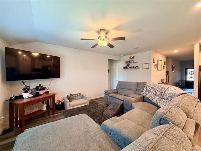 Building Photo - 6301 Spooky Cat Trl