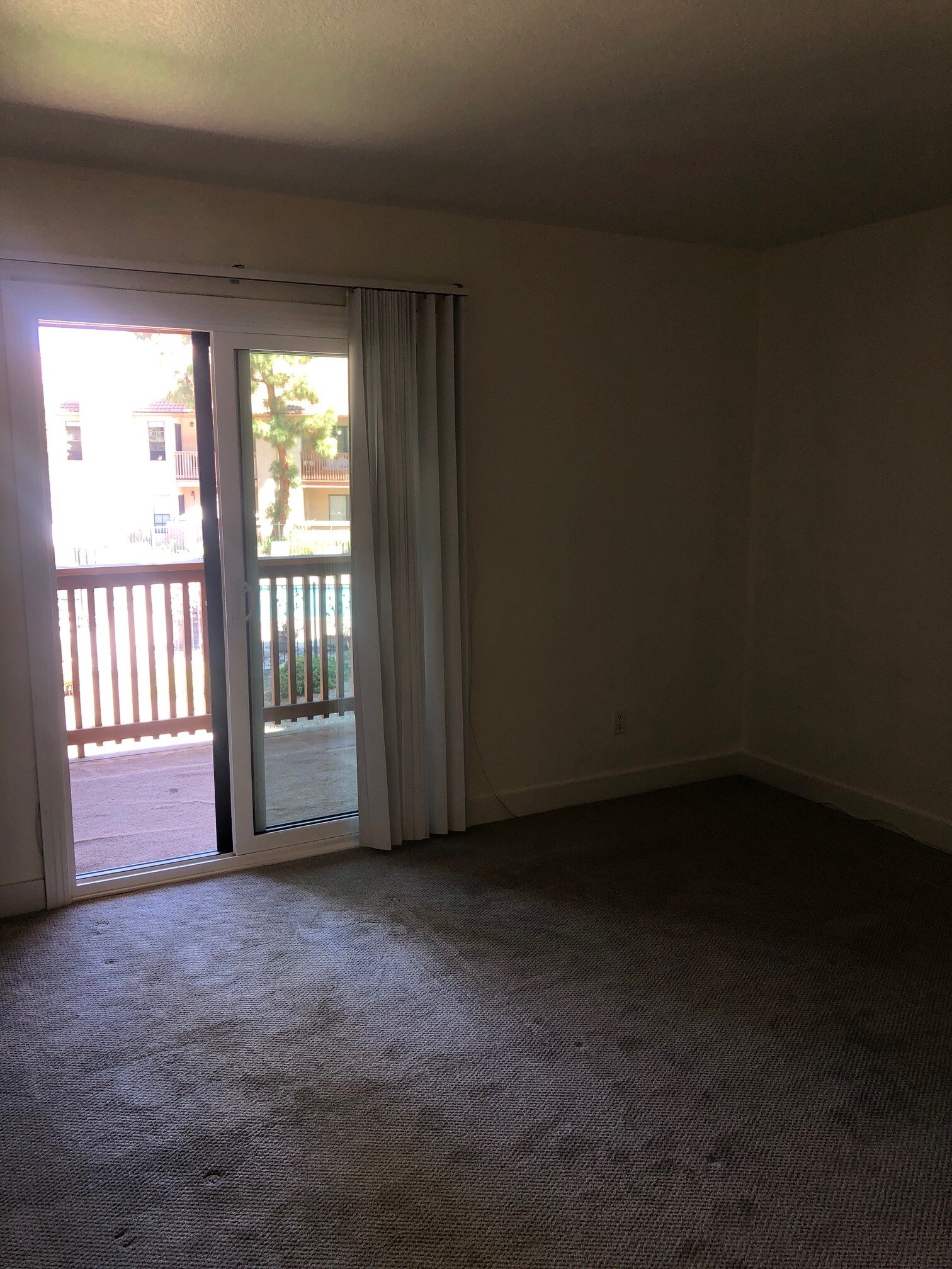 Building Photo - 12083 Alta Carmel Ct