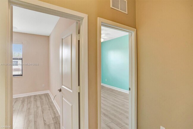 Building Photo - 4 br, 2.5 bath House - 4616 NW 59th St