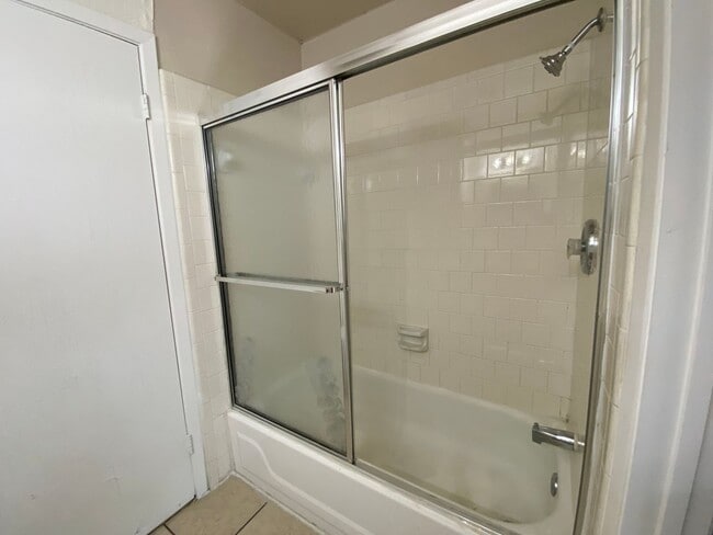 Building Photo - SEPTEMBER  HALF OFF First Month Rent