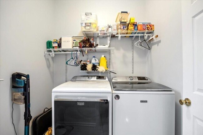 Building Photo - 69 New Brunswick Ct NE