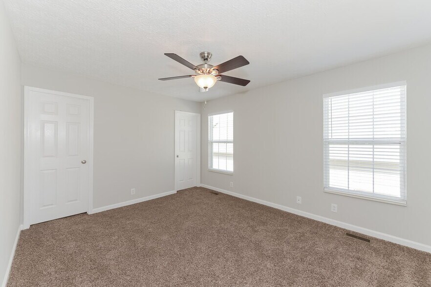 Building Photo - 3505 Glenfalls Dr