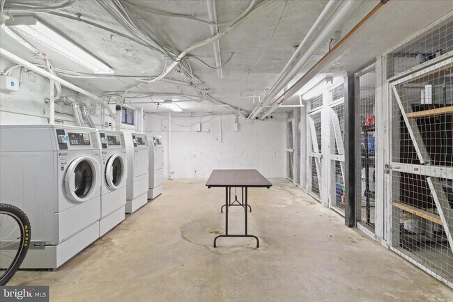 Building Photo - 6622 10th St