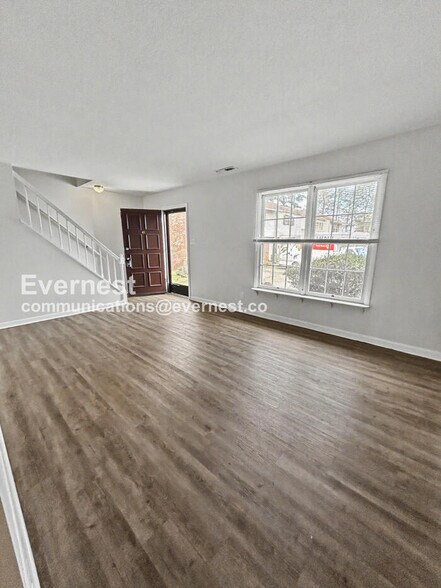 Building Photo - 2723 Reynolds Park Rd