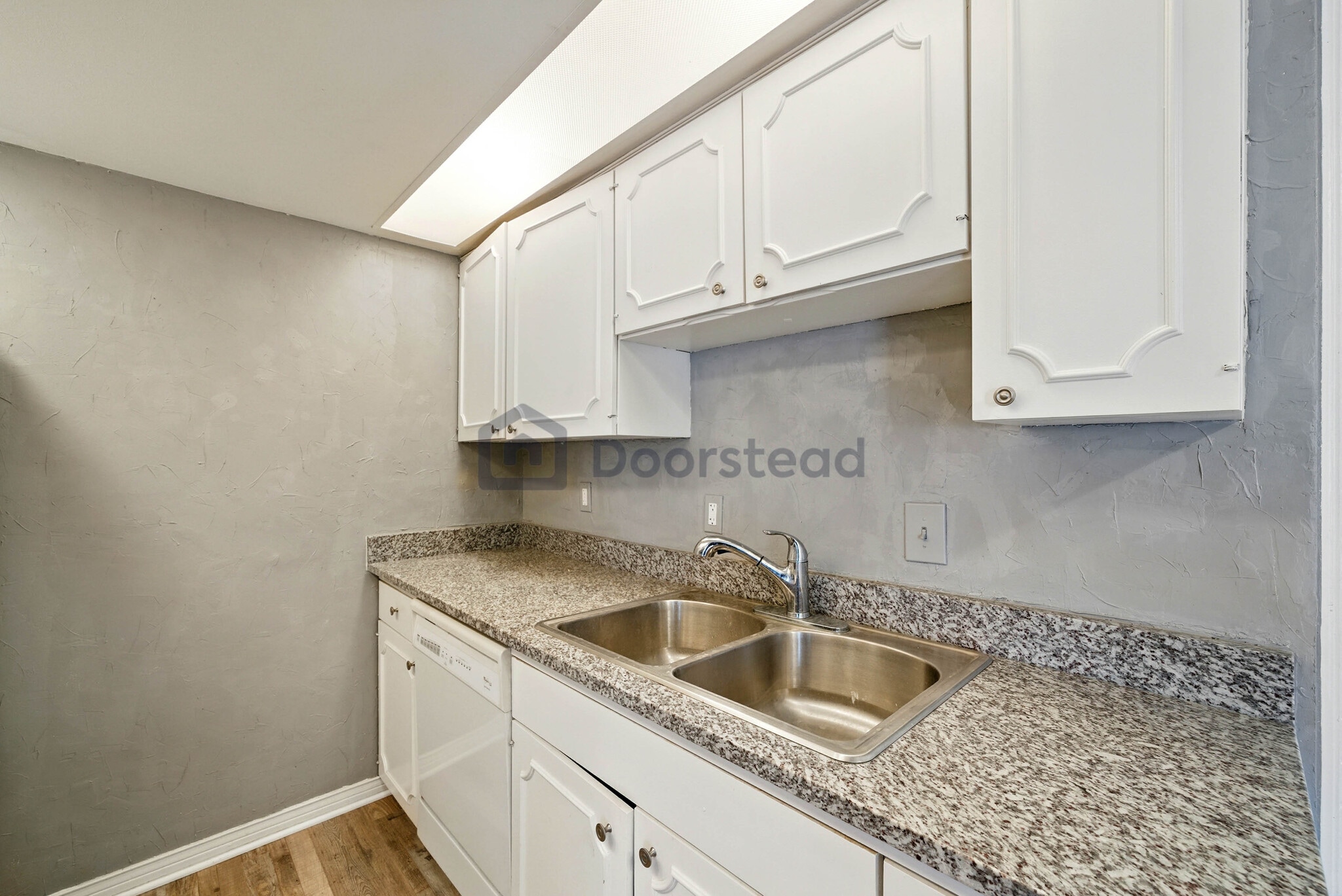 Building Photo - 15931 Stillwood St