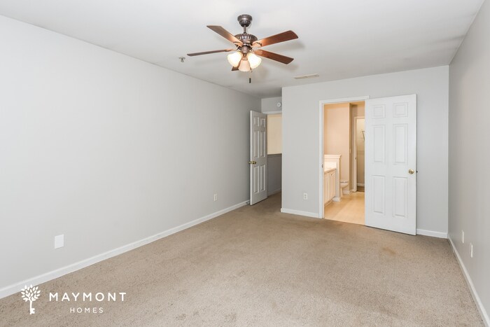Building Photo - 7079 Biltmore Trce