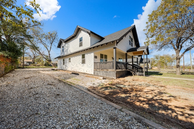 Building Photo - 1620 N 15th St