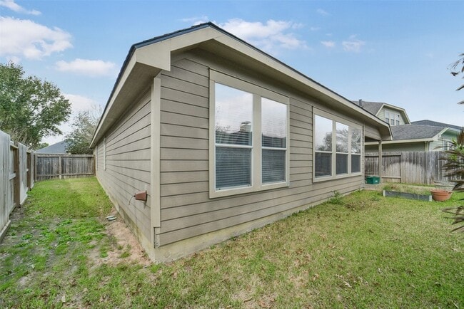 Building Photo - 18930 Magnolia Arbor Ln