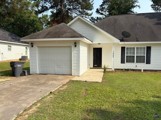 Primary Photo - 105 Alice Dr