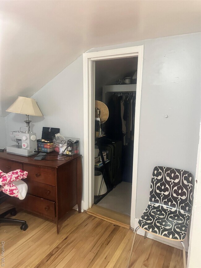 Building Photo - 125 Vanderbilt Ave