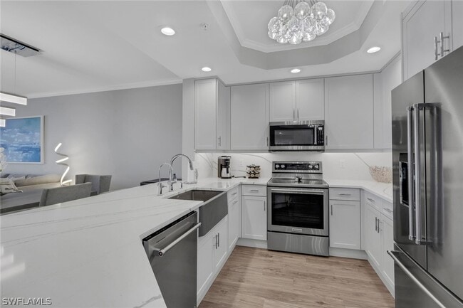 Building Photo - 420 Cove Tower Dr