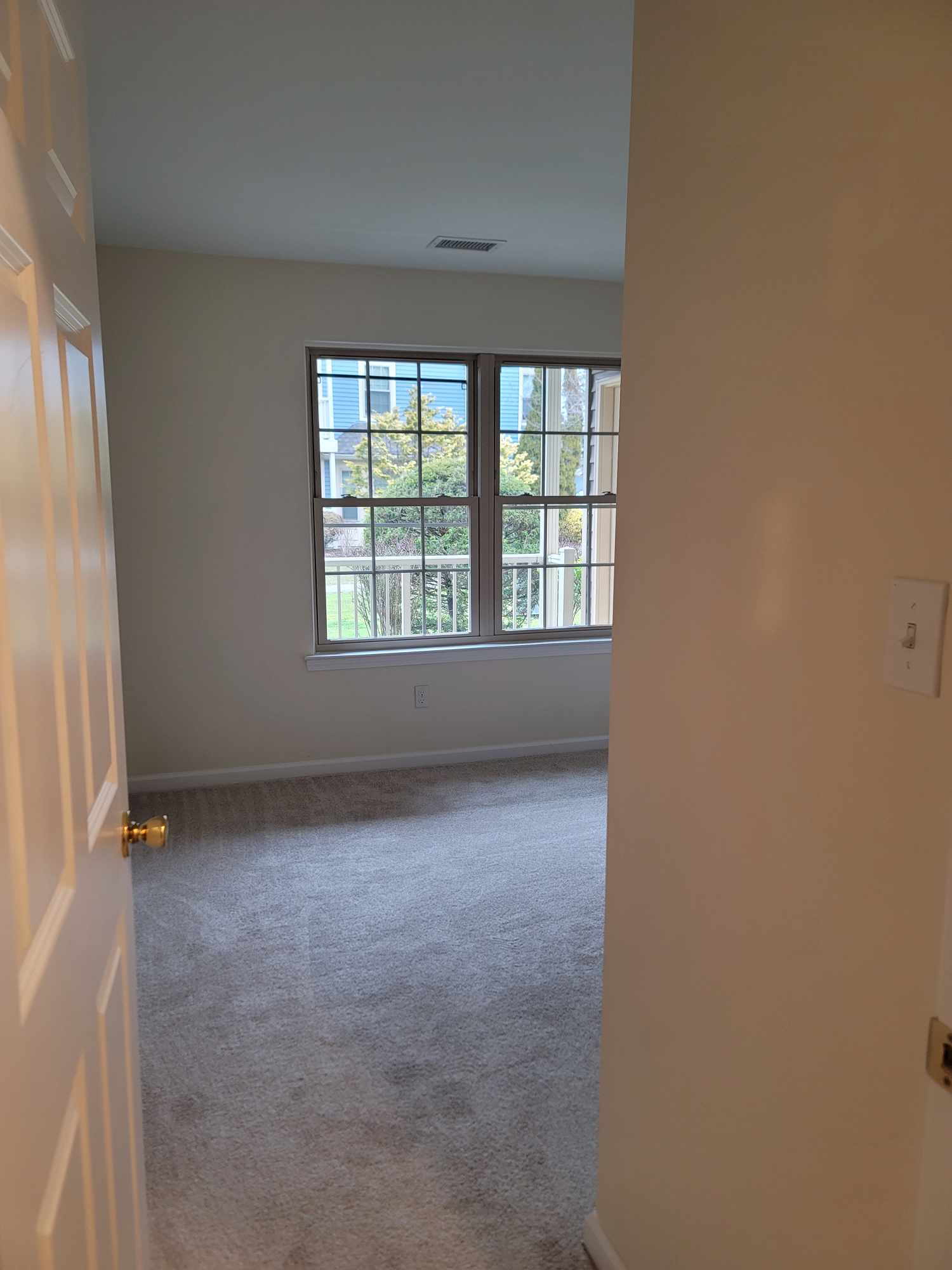 Building Photo - 27 Lear Ct