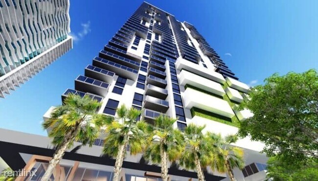3 br, 2 bath - 1550 NE Miami Pl - 3 br, 2 bath  - 1550 NE Miami Pl